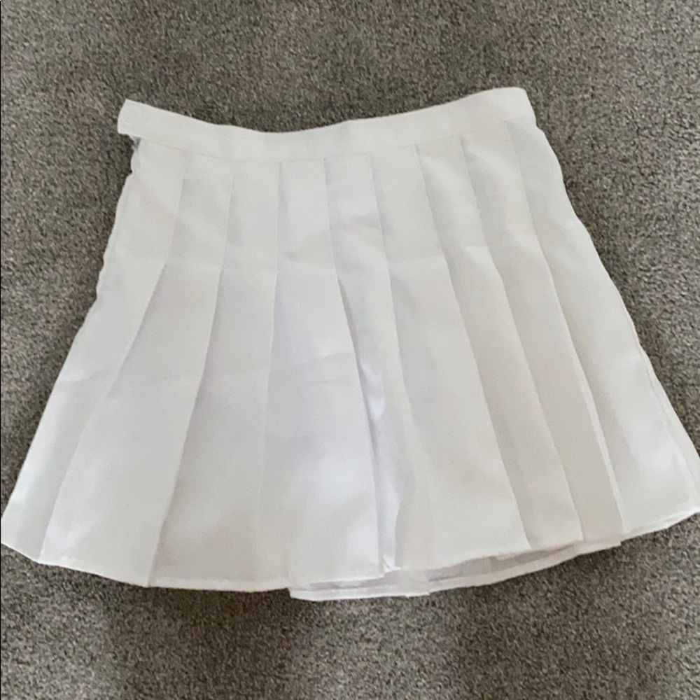 White Pleated Mini Skirt with Zipper and Buttons